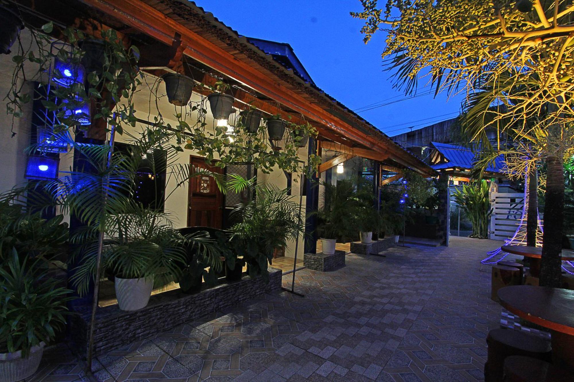 Foxtail Siargao Island Guesthouse General Luna  Bagian luar foto